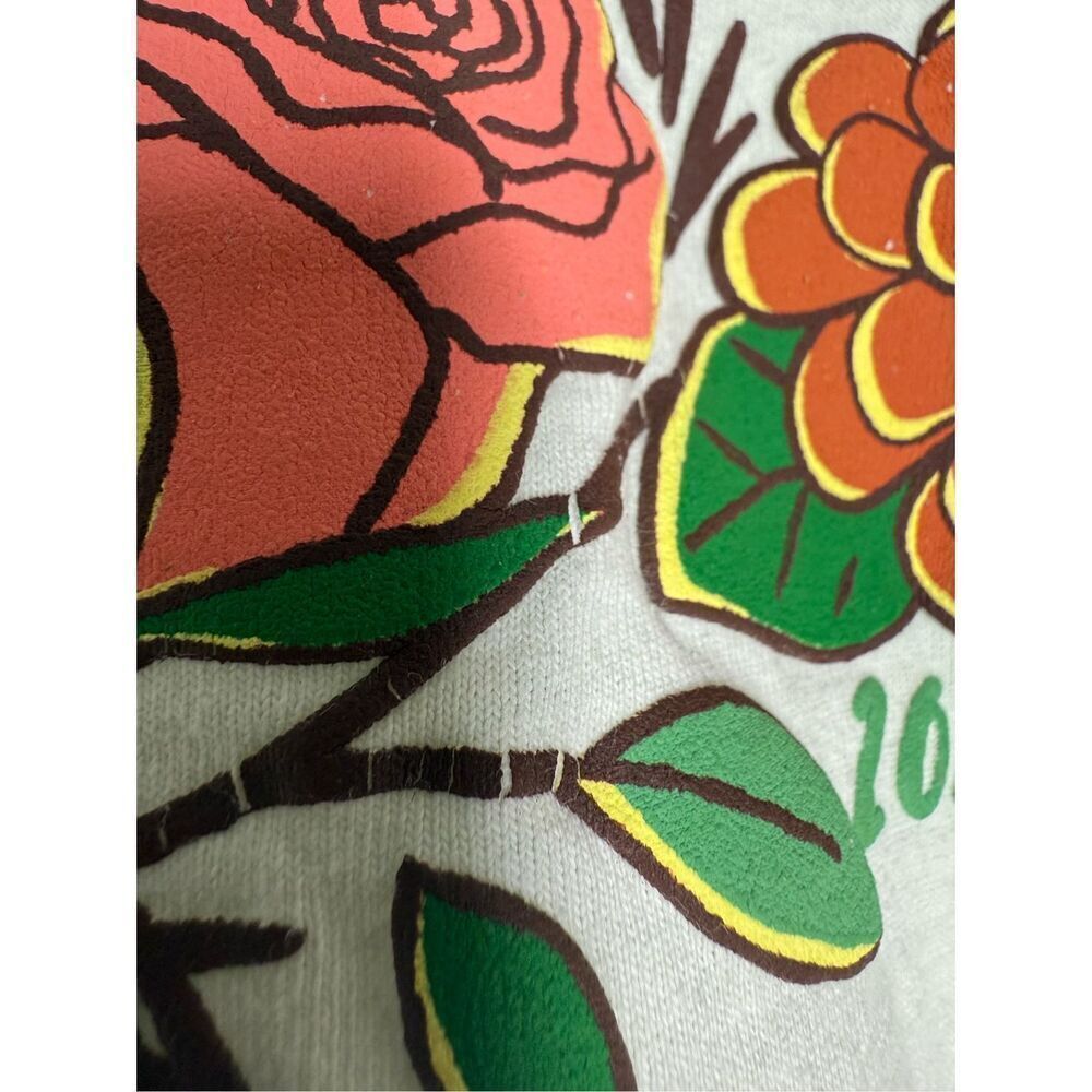 Disney Epcot Sweatshirt Womens Flower Garden Festival Ombre Grow Green Sz S - Picture 10 of 16